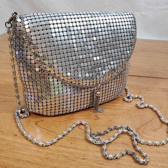 Handbags - Vtg Silver Metal Mesh Evening Bag W Shoulder Strap